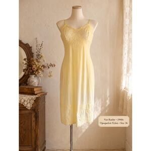 Vintage Van Raalte Yellow Lace Nylon Full Slip 1960s Opaquelon 36